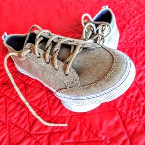 Sperry NWOT Top-Sider Boys Shoes. (khaki)